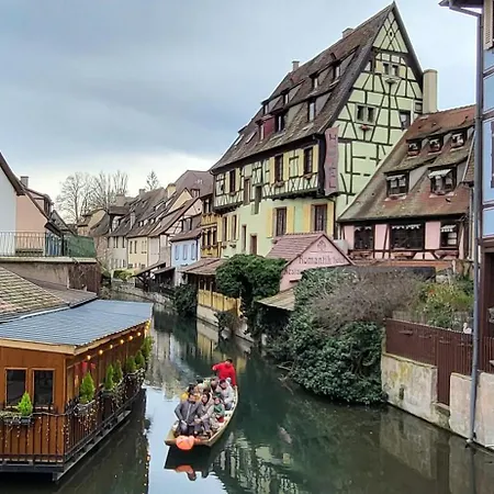 Cosy. 10mn Du Centre Et De La Gare. Garage Gratuit Homestay