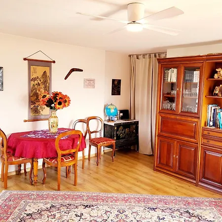 Cosy. 10mn Du Centre Et De La Gare. Garage Gratuit * Colmar