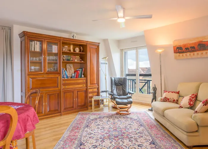 Ubytování v soukromí Cosy. 10mn Du Centre Et De La Gare. Garage Gratuit